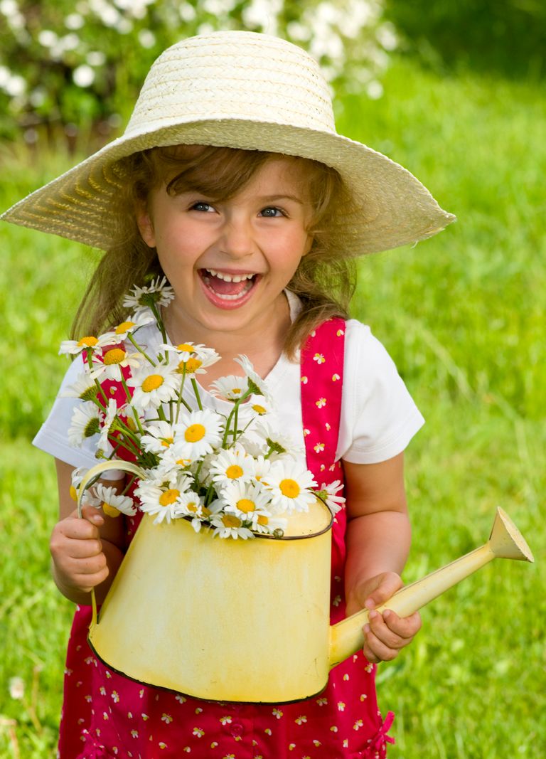 No kid sleeps hungry. Pressure on School Kitchens can be offloaded with locally grown produce. Help establish a school garden